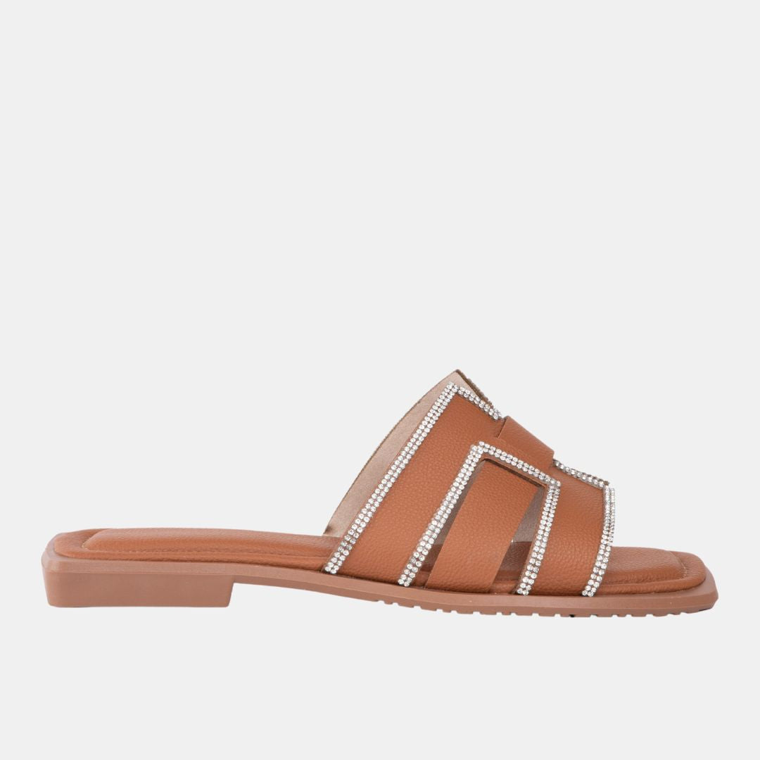 Bobbie 8 Weaver Flat Sandal