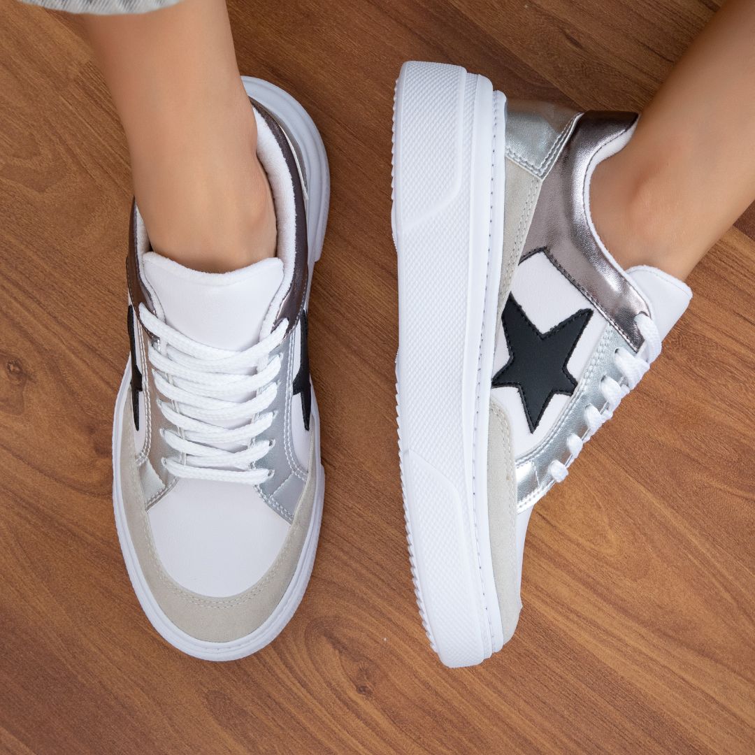 Aria 12 Super Star Sneakers